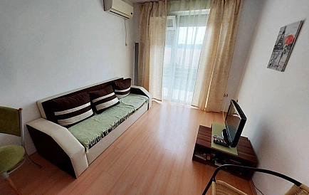 ID 12189 Zweizimmerwohnung in Sunny Day 5 Foto 2