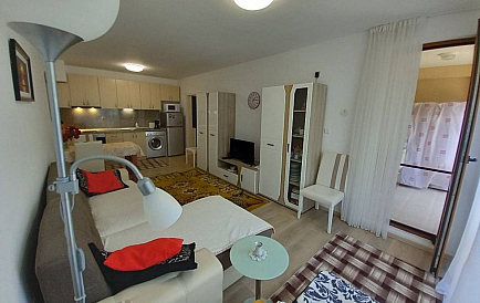 ID 12202 Zwei-Zimmer-Wohnung in der Villa Yurta Foto 1 