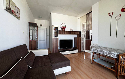 ID 12286 Studio-Apartment in Sunny Day 5 Foto 1 