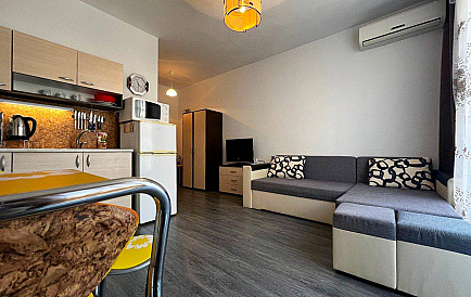 ID 12604 Studio-Apartment in Sunny View Central Foto 1 