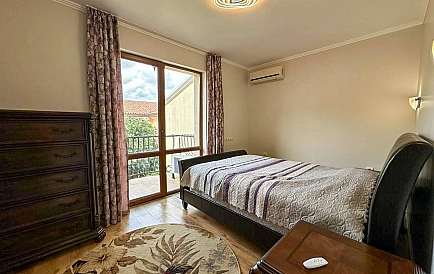 ID 12746 Vier-Zimmer-Villa in Villa Romana Foto 5