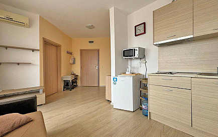 ID 12953 Zwei-Zimmer-Wohnung in Sunny View Central Foto 1 