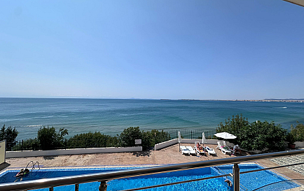 ID 13608 Zweizimmerwohnung in Coral Beach Foto 1 