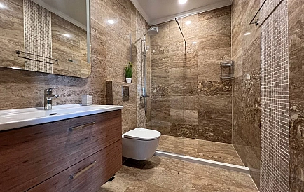 ID 7439 Neues zweigeschossiges Haus in Sveti Vlas Foto 6