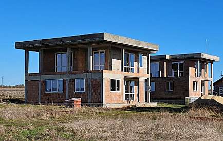 ID 8259 Häuser in Sarafovo Foto 1 