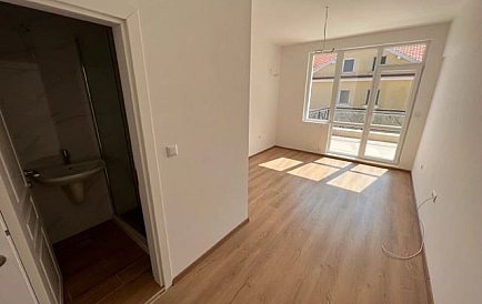 ID 8934 Neues zweistöckiges Haus in Ravda Foto 6