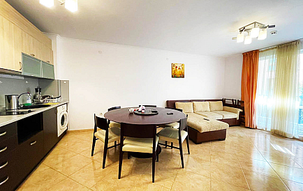 ID 9060 Wohnung mit einem Schlafzimmer in Casa Del Mar Foto 1 