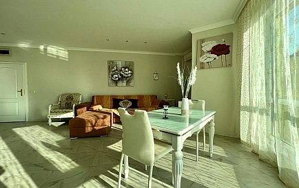 ID 9155 Zweizimmerwohnung in Talyana Beach Foto 4