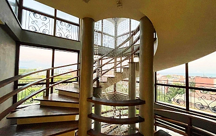 ID 9217 Dreistöckiges Penthouse im Esteban Foto 7