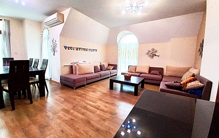 ID 9219 Zwei-Schlafzimmer-Wohnung im Royal Beach Plaza Foto 3