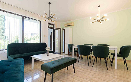 ID 14222 Vier-Zimmer-Wohnung in Vodenitsa Foto 1 