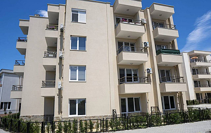 ID 10059 Wohnungen vom Entwickler in Sarafovo Foto 1 