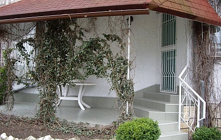 ID 10225 Dreistöckiges Haus in Varna Foto 2