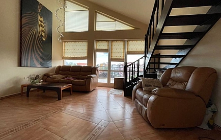 ID 10343 Dreizimmerwohnung in Chernomorets Foto 9