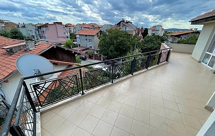 ID 10343 Dreizimmerwohnung in Chernomorets Foto 7