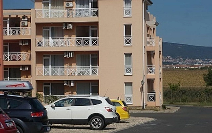 ID 10902 Studio-Apartment in Sunny Day 6 Foto 4