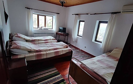 ID 11747 Haus in Cerni Vrh, Gebiet Schumen Foto 10