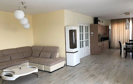 ID 11925 Dreizimmerwohnung in Flores Garden Foto 4