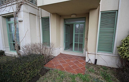 ID 7125 Studio-Wohnung in Flores Garden Foto 2