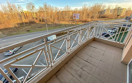 ID 8249 Zweizimmerwohnung in Sunny Day 3 Premium Foto 7