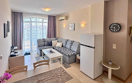 ID 16213 Dreizimmerwohnung in Royal Sun Foto 9