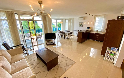 ID 13211 Villa in Riviera Foto 2