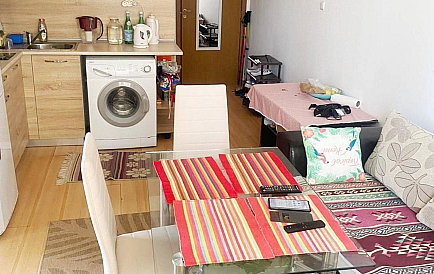 ID 14438 Dreizimmerwohnung in Sunny Day 6 Foto 1 