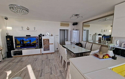 ID 15004 Drei-Zimmer-Wohnung in Oasis Foto 8