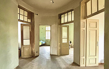 ID 14044 Vierzimmerwohnung in Burgas Foto 1 