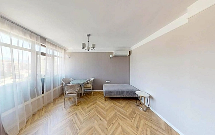 ID 15783 Dreizimmerwohnung in Romance Paris Foto 3