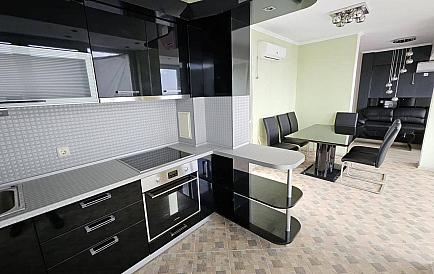 ID 13851 Dreizimmerwohnung in Burgas Foto 1 