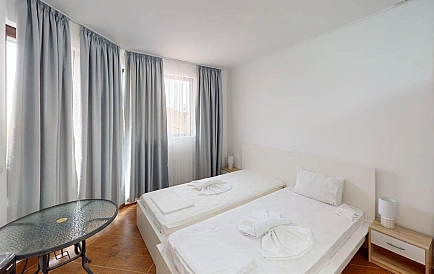 ID 14009 Dreizimmerwohnung in Bay View Villas Foto 4