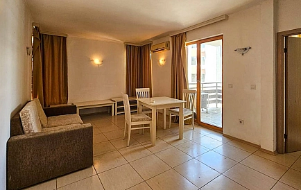 ID 14890 Триа Апартментс Foto 3