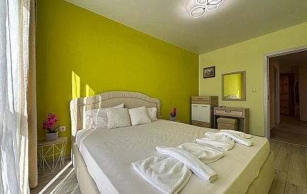 ID 14820 Dreizimmerwohnung in Seasons 3 Foto 4