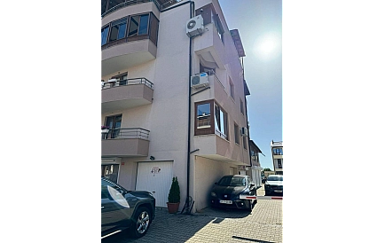 ID 14636 Dreizimmerwohnung in Cherno More Foto 9