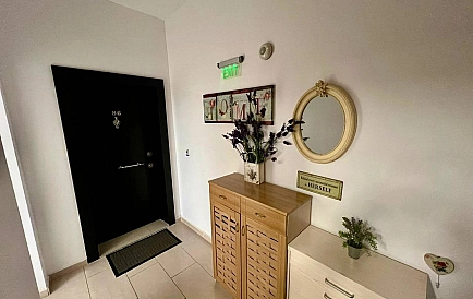 ID 15171 Fünfzimmer-Penthouse in Rich 1 Foto 8