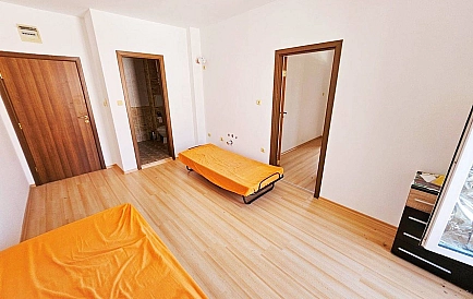 ID 13596 Zweizimmerwohnung in Sunny Day 6 Foto 3