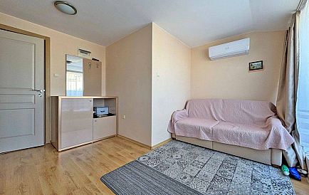 ID 13591 Studio-Apartment in Messembrien Palace Foto 1 