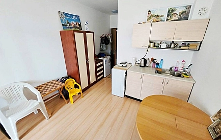 ID 13819 Studio-Apartment in Sunny Day 6 Foto 2