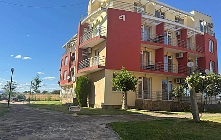 ID 14380 Studio-Apartment in Sunny Day 5 Foto 6