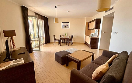 ID 16352 Zweizimmerwohnung in Majestic Beach Resort Foto 4