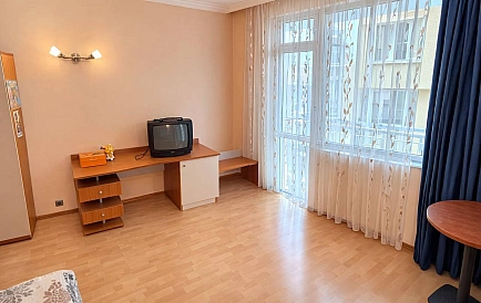 ID 15270 Drei-Zimmer-Wohnung in Alexandrov Residence Foto 8
