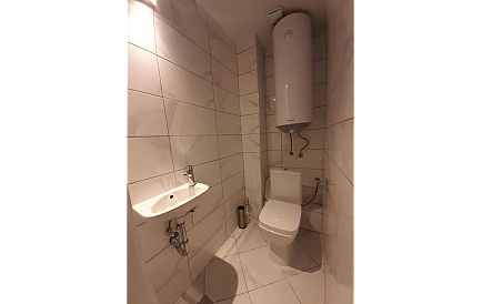 ID 14346 Studio-Apartment in Green Life Foto 8