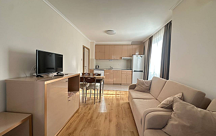 ID 13470 Drei-Zimmer-Wohnung im Messambria Palace Foto 1 