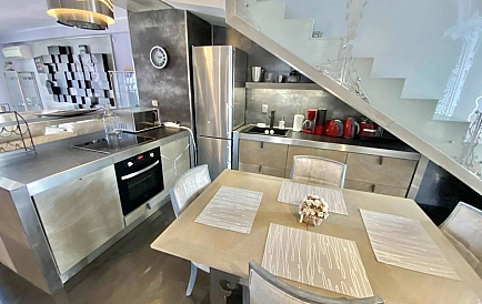 ID 14853 Fünfzimmerwohnung in Esteban Foto 2