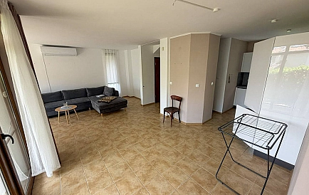 ID 15729 Haus in Almond Hills Foto 8