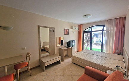 ID 13474 Studio-Apartment in Royal Sun Foto 1 