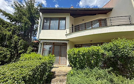 ID 15729 Haus in Almond Hills Foto 6