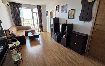 ID 14185 Zweizimmerwohnung in Sunny Day 6 Foto 2