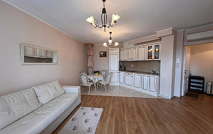 ID 14208 Dreizimmerwohnung im Izida Palace Foto 1 